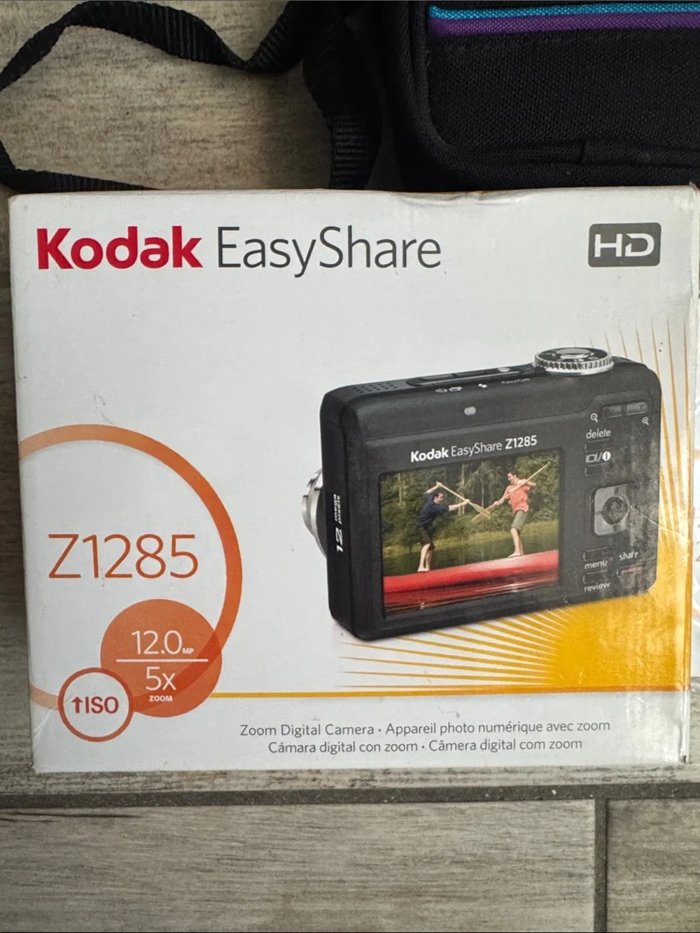 Kodak Black Digital Camera with Black Carrying Pouch and Box